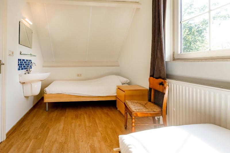Bungalow image 2
