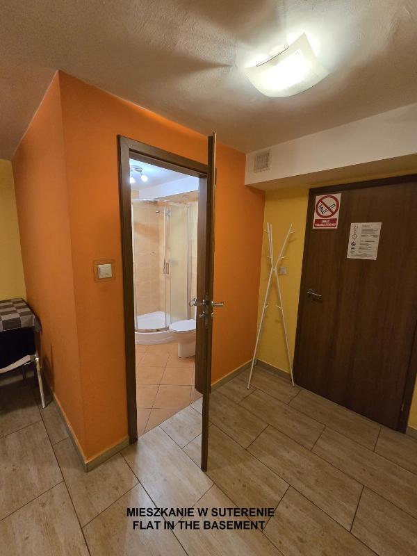 Mieszkanie w Suterenie - image 10