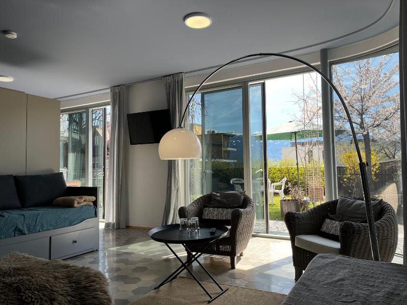 Family Room with Garden View image 1