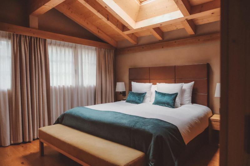 Penthouse Suite with Terrace and Mountain View image 1