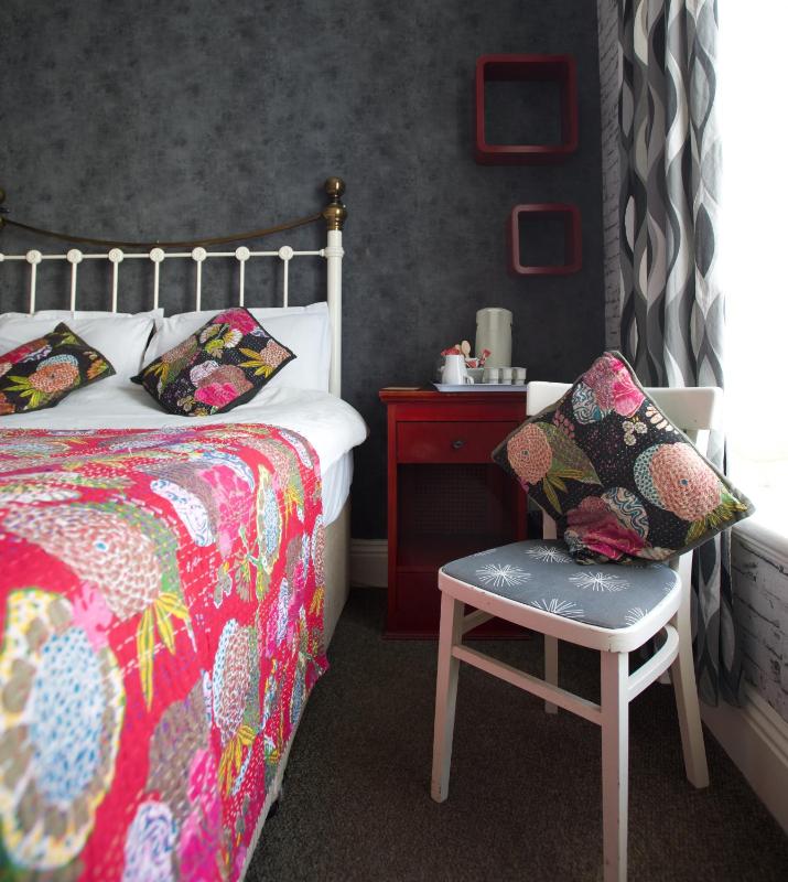 Double Room with Private Bathroom image 3