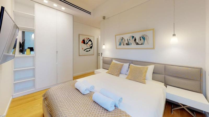Colorful Shenkin 3-BR by HolyGuest - image 14