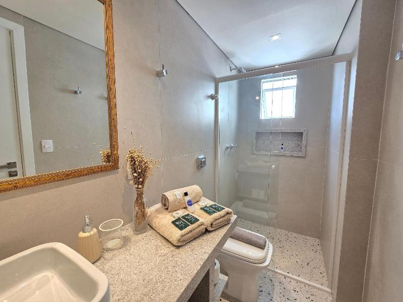Oceanfront 4 Suite Apartment in Downtown Balneário Camboriú - image 14