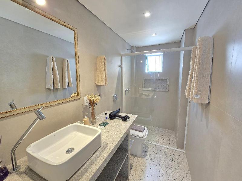 Oceanfront 4 Suite Apartment in Downtown Balneário Camboriú - image 36