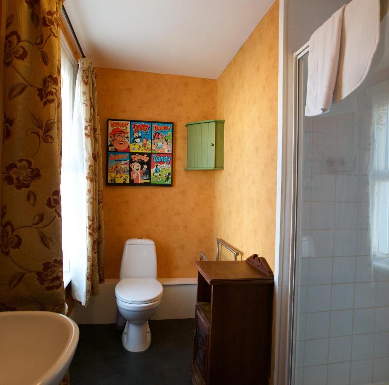 Family Room with Private Bathroom image 2