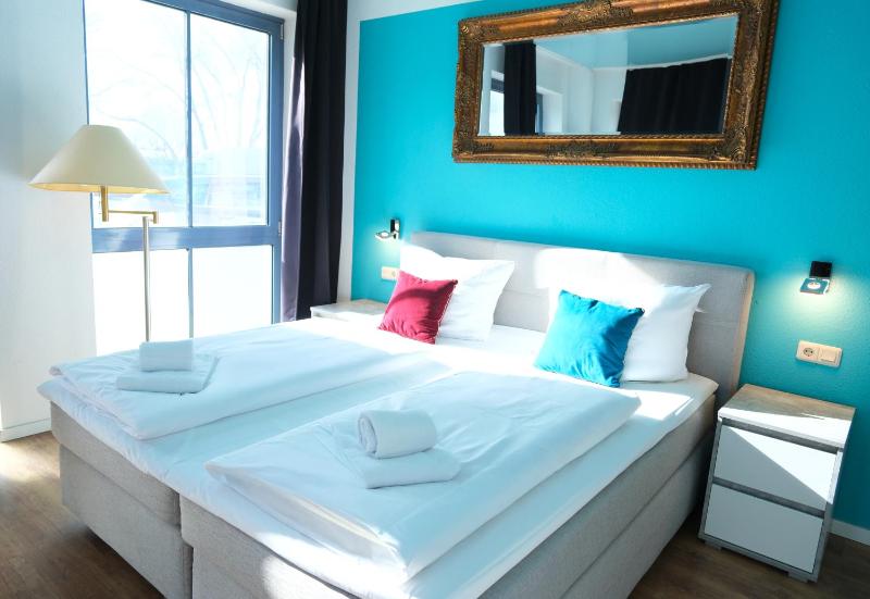 Business Double Room image 3