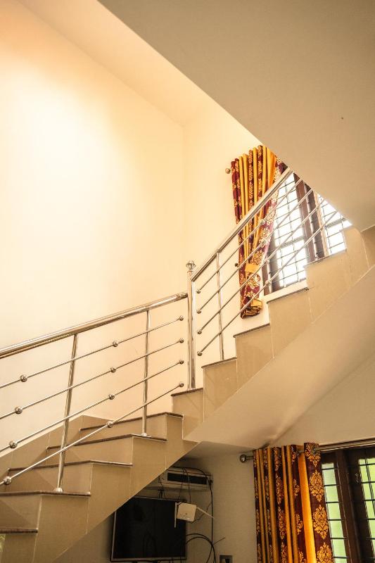 Tropical Villa - image 16