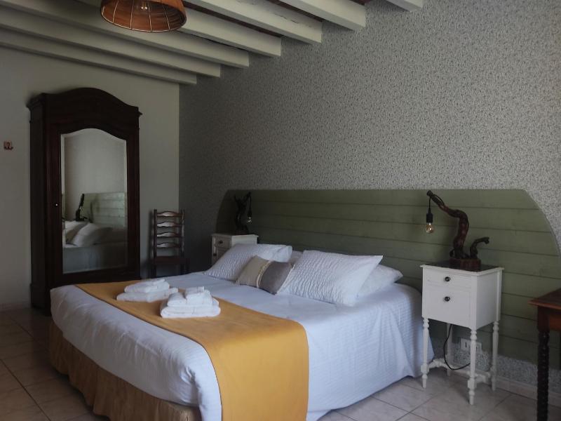 Double Room with Private Bathroom image 1