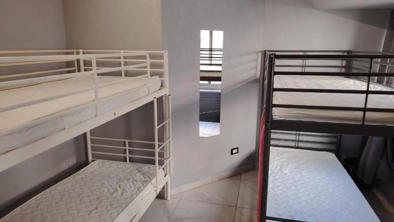 Bed in 6-Bed Mixed Dormitory Room image 2