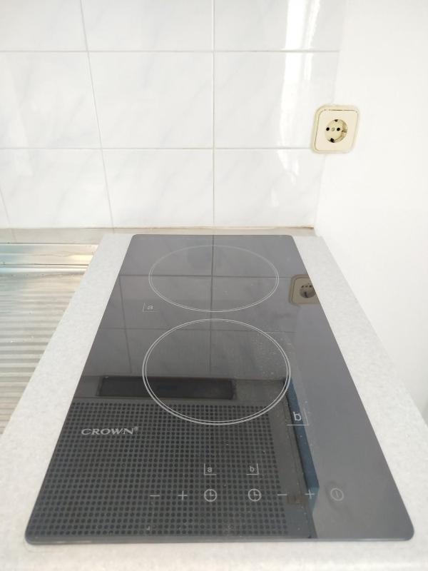One-Bedroom Apartment with Balcony image 3