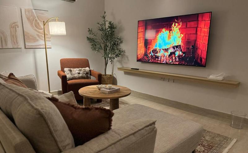 5 mins to Boulevard City Luxury Apartment - image 13