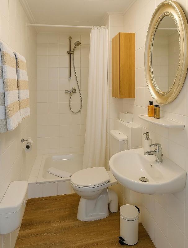 Double Room image 2
