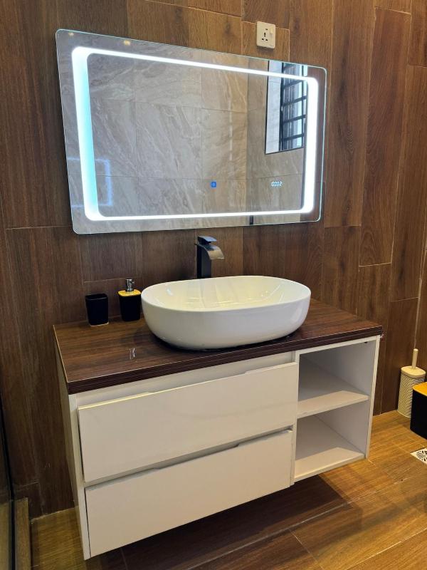 Modern 3BR Apartment with Game Room in Lekki - image 12