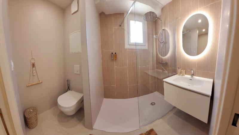 Superior Double Room image 4