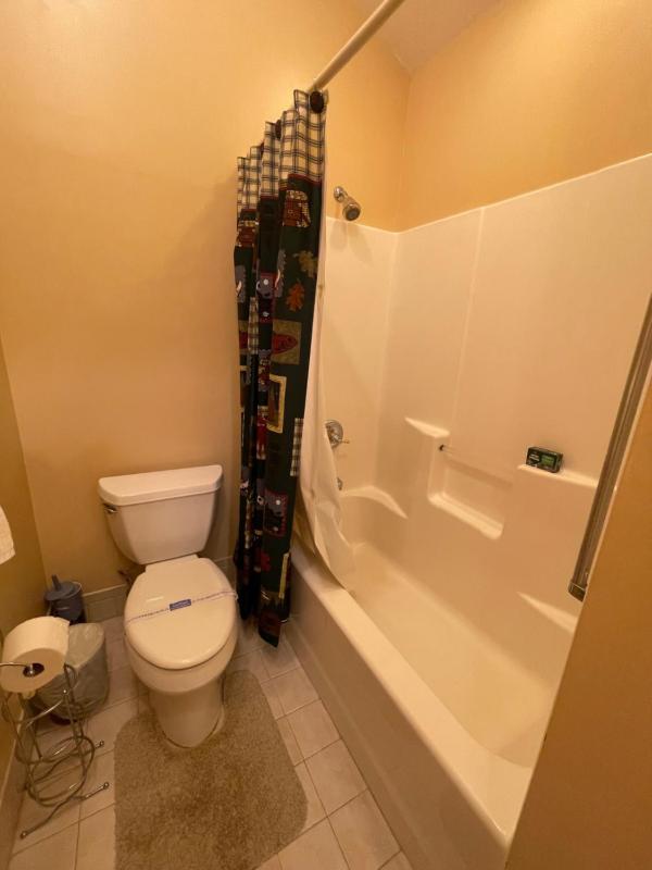 Two-Bedroom Cottage with Garden View image 2