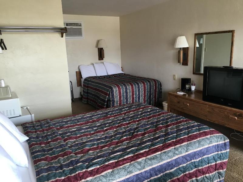 Standard Room No Pets image 2