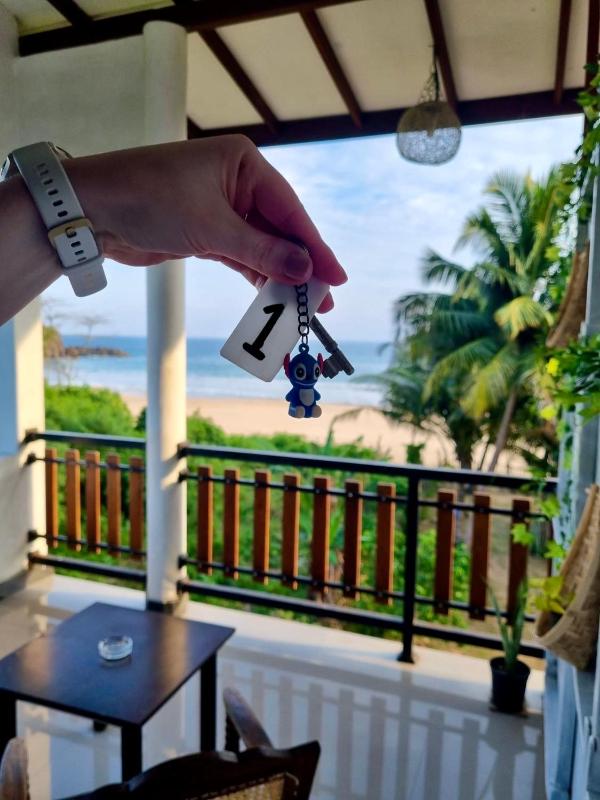 KVA Talalla Beach Villa - image 10