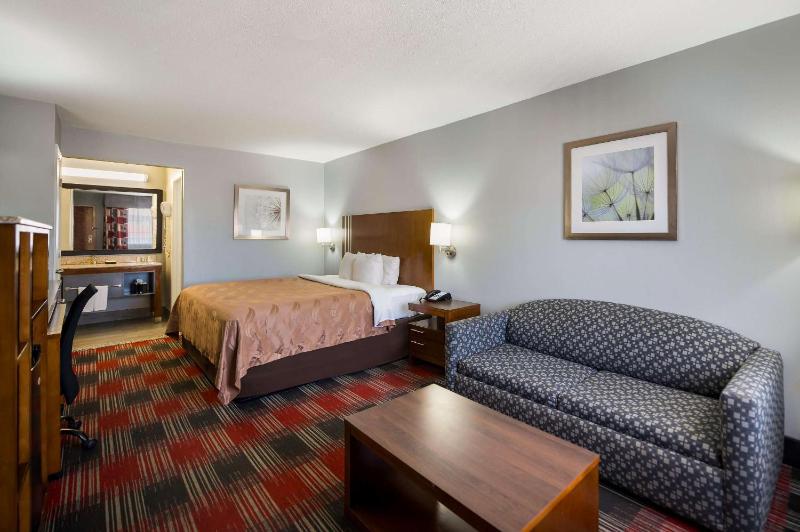 King Room - Non-Smoking image 3