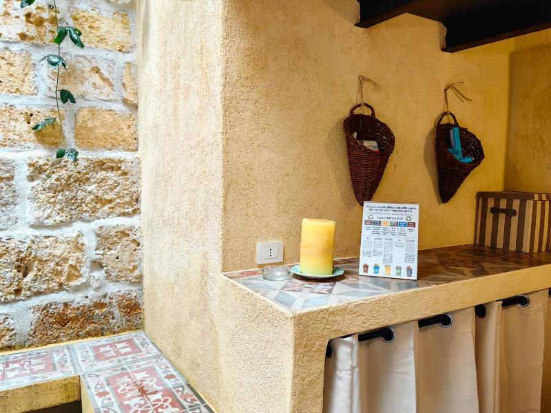 Basso 61 Urban Oasis with Private Mini Pool & Courtyard - Families & Groups - image 26