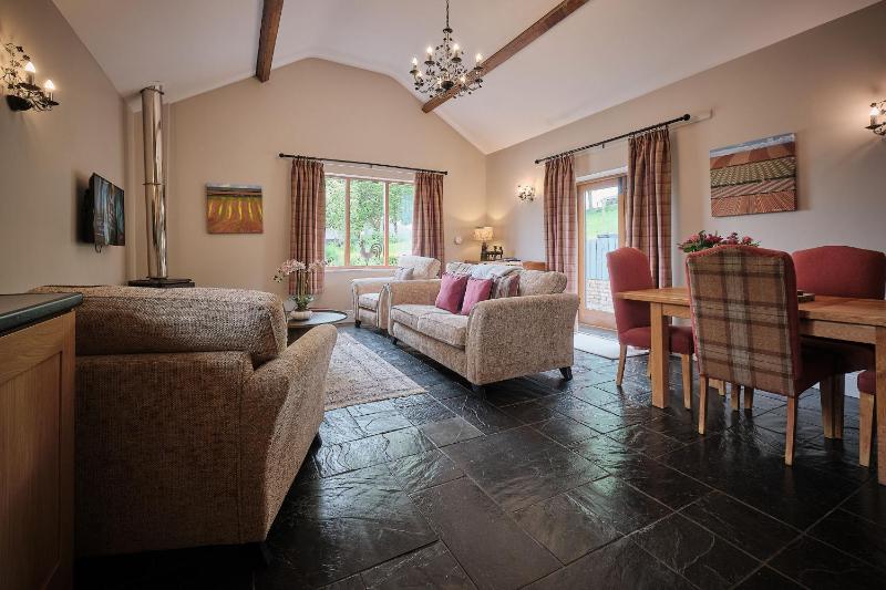 Merrydale Cottage - image 3