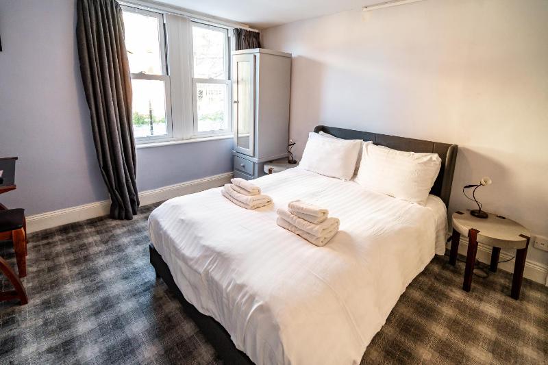 The Lodge Harrogate - image 35
