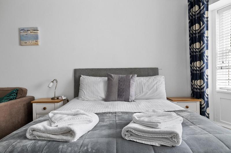 Double Room with Private Bathroom image 4