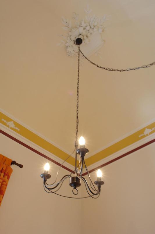 Deluxe Suite with Spa Bath image 1
