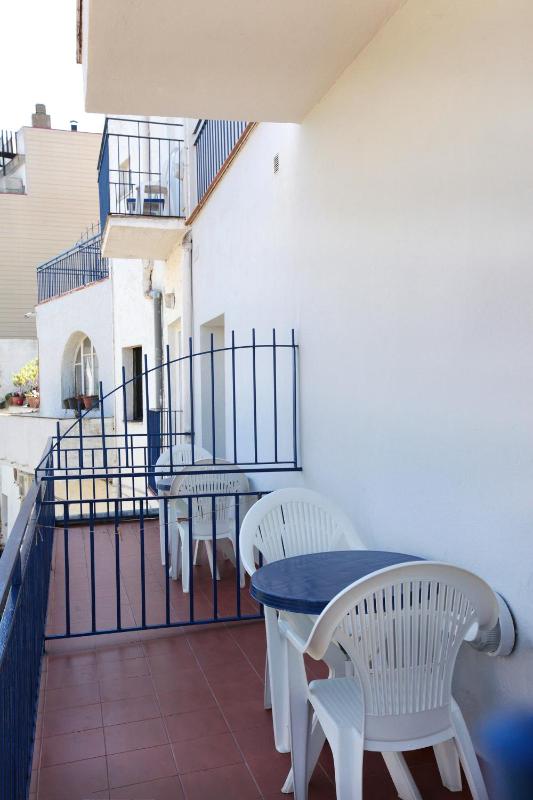 Superior Double Room with Balcony and River View image 2