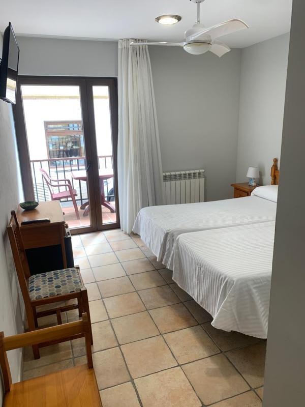 Double or Twin Room image 1