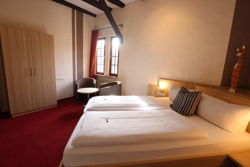 Double Room with Private Bathroom image 3
