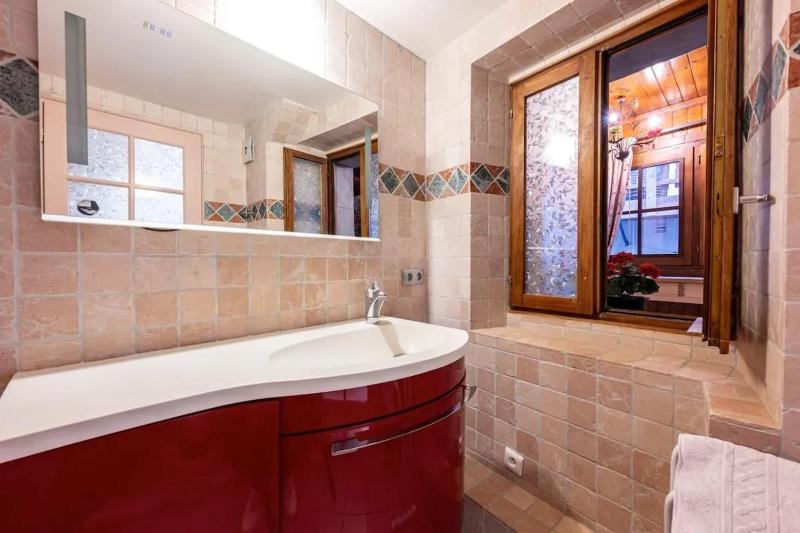 Appartement chaleureux à Annecy 63 m² cheminée - image 14