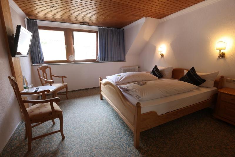 Double Room with Private Bathroom image 2