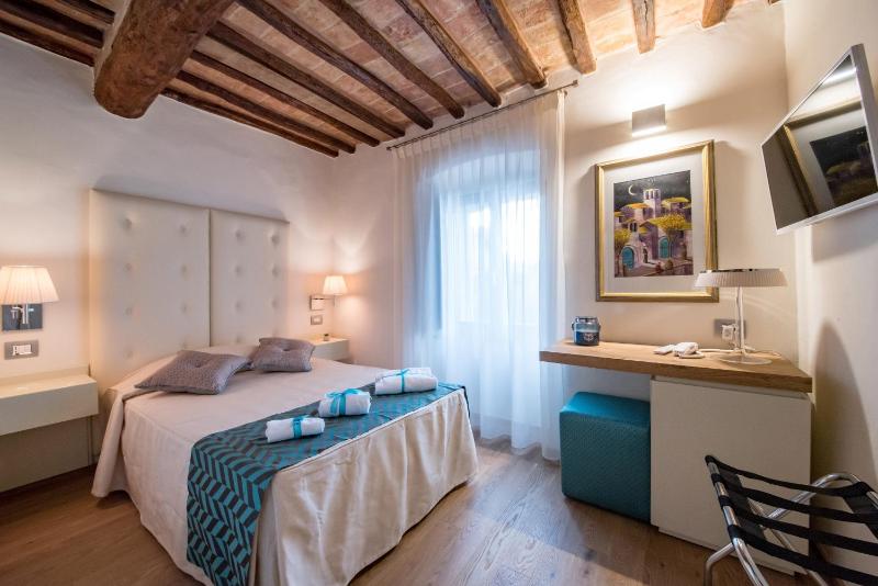 Single Room image 2