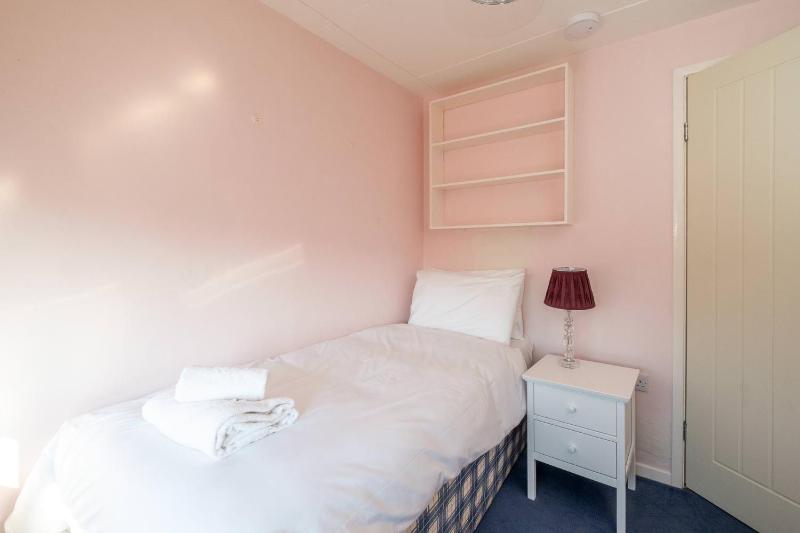 6 Franklin Rd - Aldeburgh Coastal Cottages - image 11