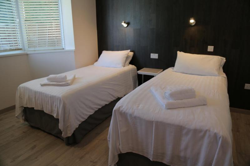 Standard Twin Room image 1