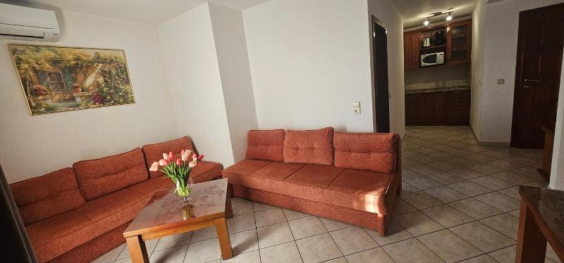 Apartment Astella 4 with Balcony and Pool - image 3