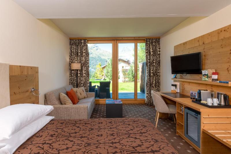 Superior Double Room image 3