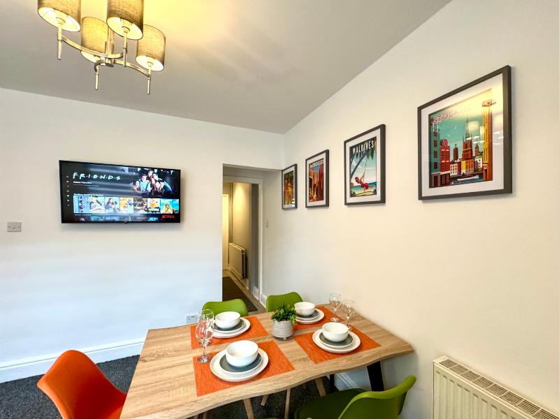 Radford House Great for Contractor Family Holiday - image 16