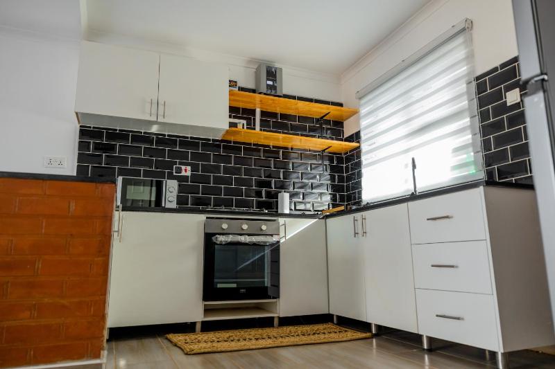 lush apartments - image 9