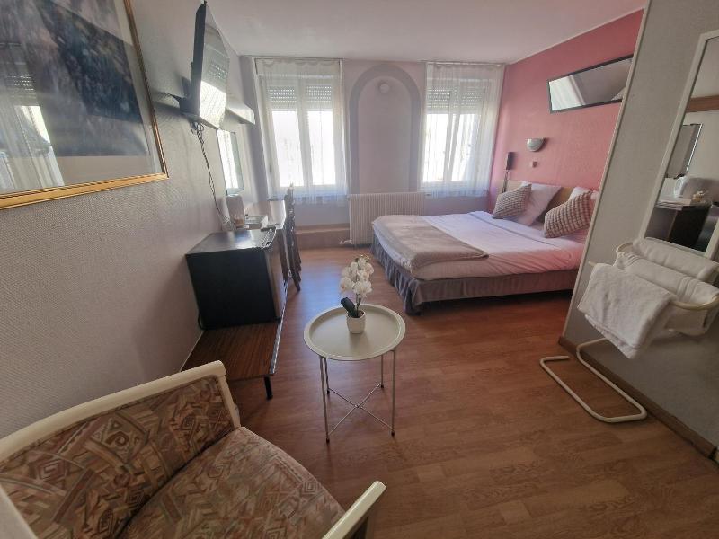 Superior Queen Room image 1