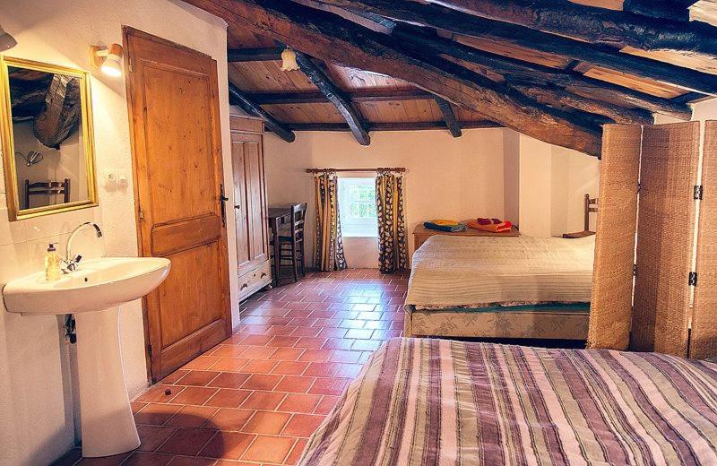 Two-Bedroom Apartment with Terrace image 2