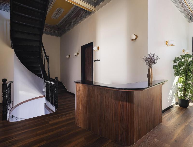 Bouquet Luxury Rooms - image 15
