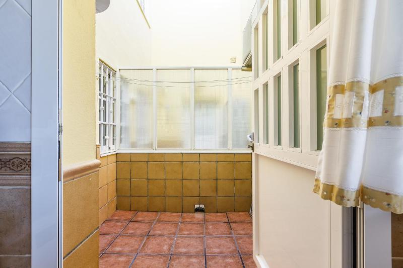 A&N Seafront Promenade Apartment with Sea Views - image 12