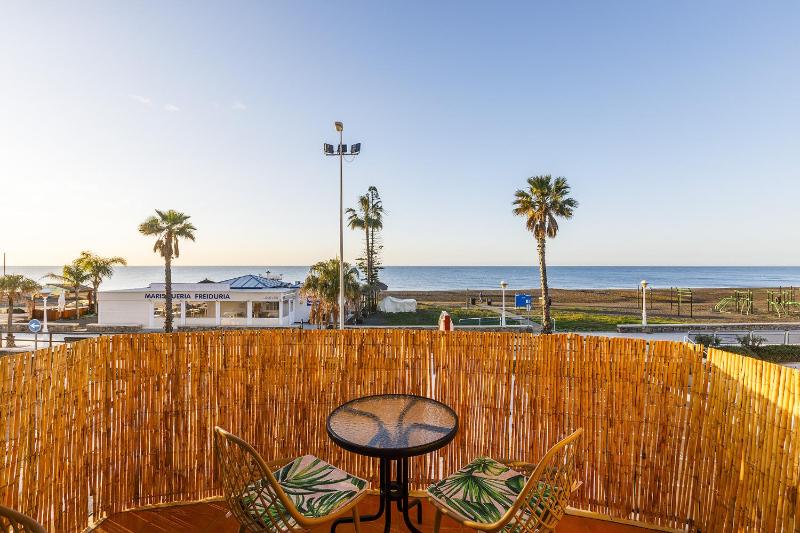 A&N Seafront Promenade Apartment with Sea Views - image 2