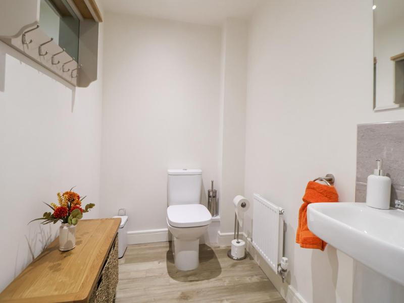 37 Devana Gardens - image 42