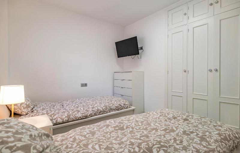 Awesome Apartment In Marbella With Wifi - image 3