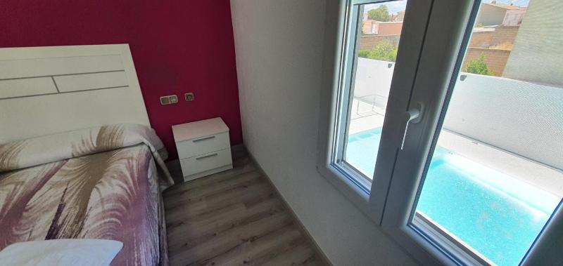 Two-Bedroom Apartment with Pool View image 4