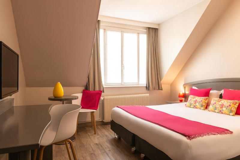 Comfort Double Room with City/Garden View image 4