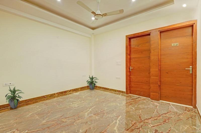 Townhouse Lucky Grand Palace - image 12