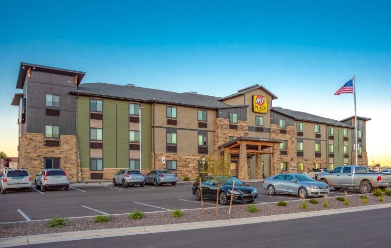 My Place Hotel Colorado Springs - image 2